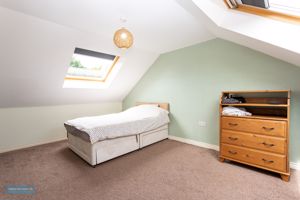 Bedroom- click for photo gallery